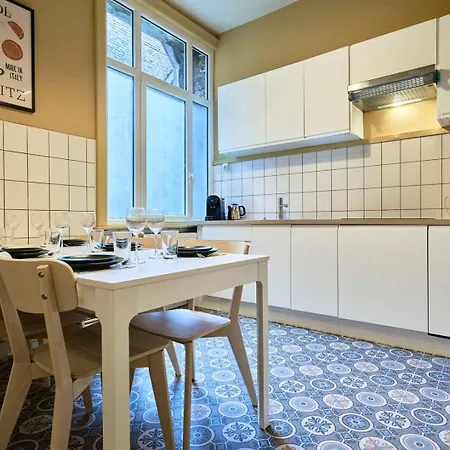 Appartement 3 Bedroom Apartment, Close To Amenities *