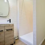 Appartement 3 Bedroom Apartment, Close To Amenities *