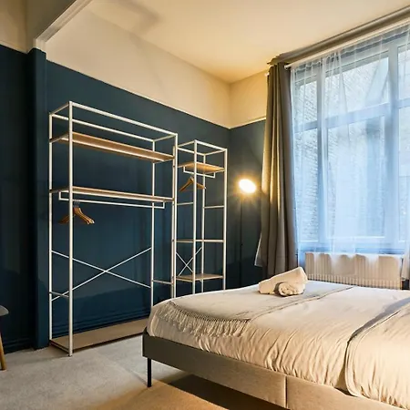 3 Bedroom Apartment, Close To Amenities Lille