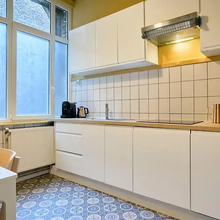 3 Bedroom Apartment, Close To Amenities Lille