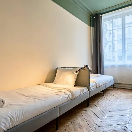 3 Bedroom Apartment, Close To Amenities