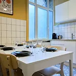 3 Bedroom Apartment, Close To Amenities Apartament *