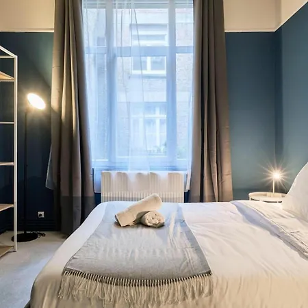 Lägenhet 3 Bedroom Apartment, Close To Amenities *